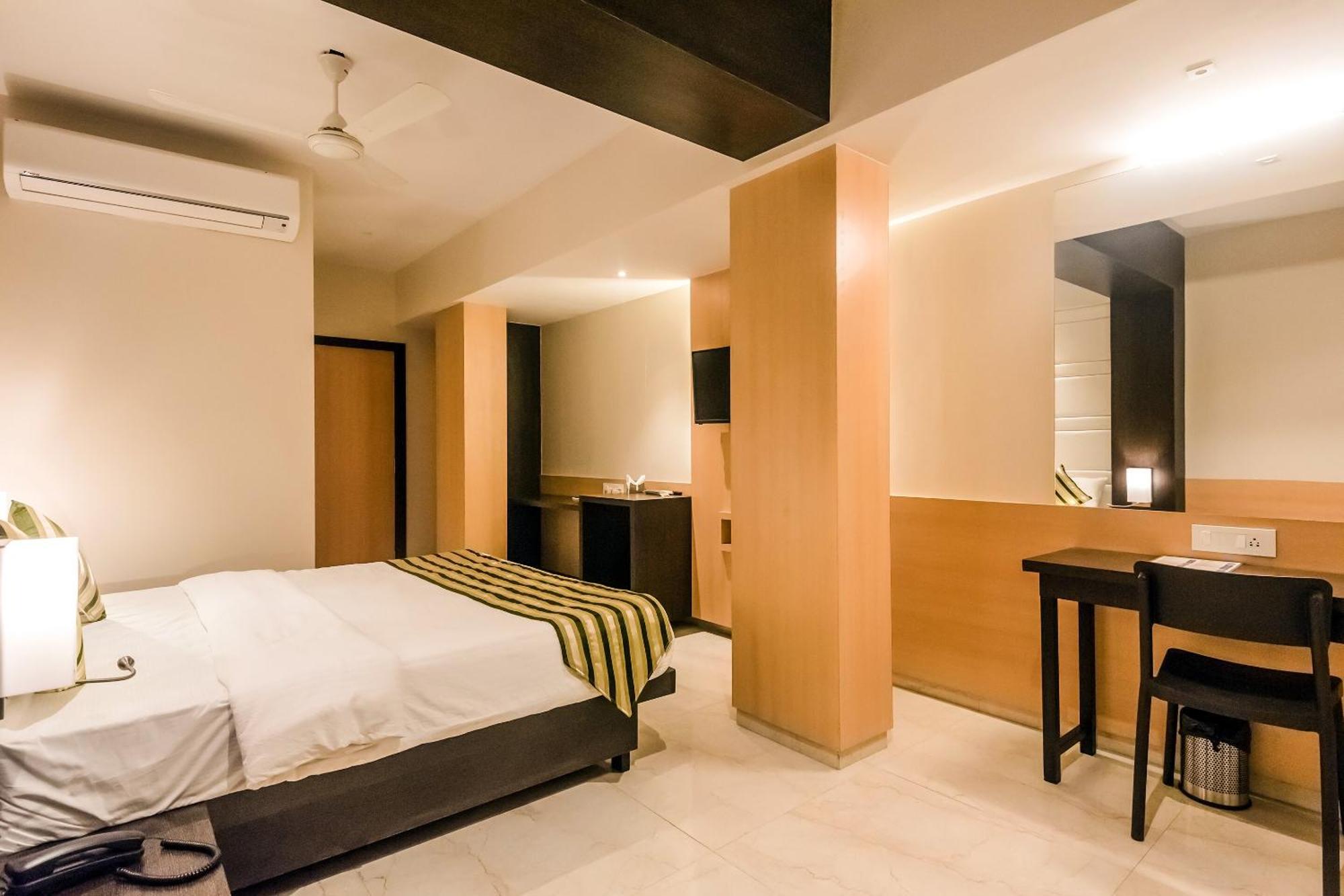 Super Capital O Hotel Konar Inn Turambhe Екстериор снимка