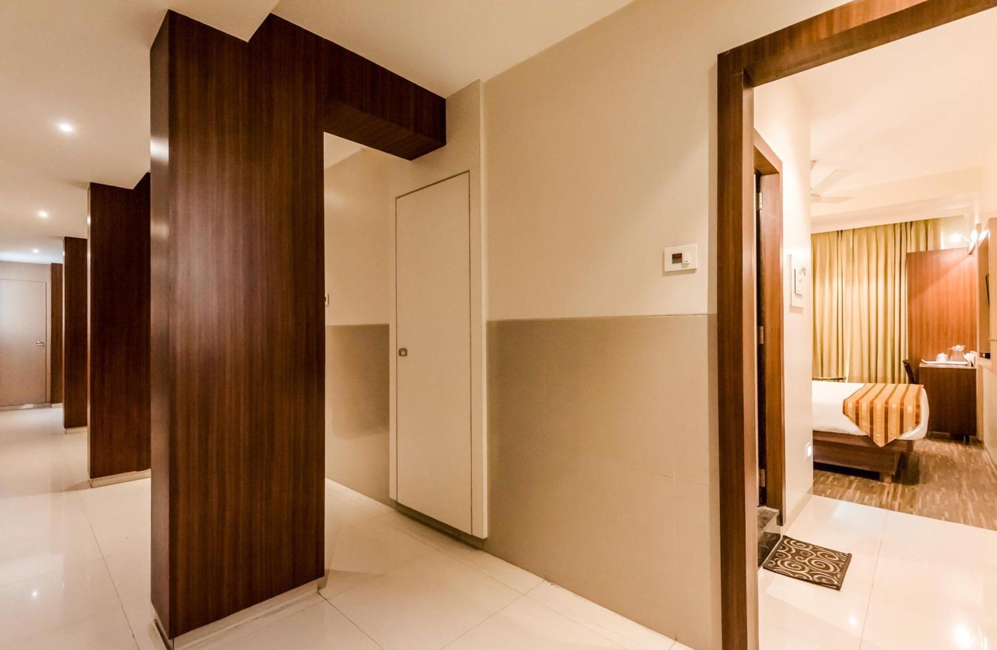 Super Capital O Hotel Konar Inn Turambhe Екстериор снимка