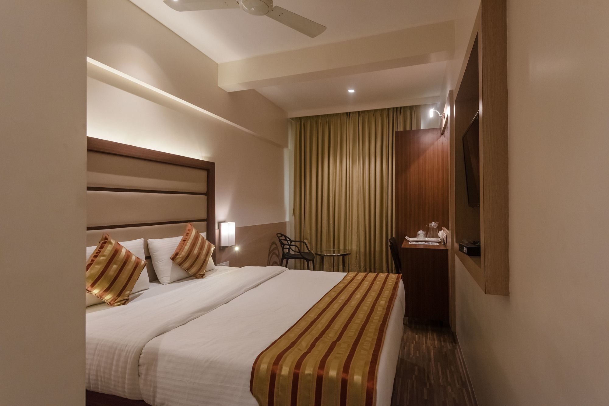 Super Capital O Hotel Konar Inn Turambhe Екстериор снимка